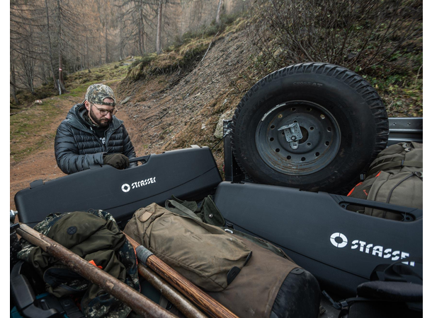Strasser koffert 118cm Låsbar, 3,56kg, 118x35x11 cm 
