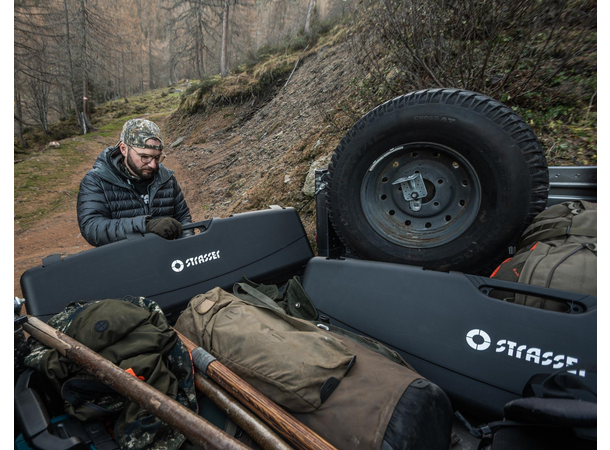 Strasser koffert 118cm Låsbar, 3,56kg, 118x35x11 cm