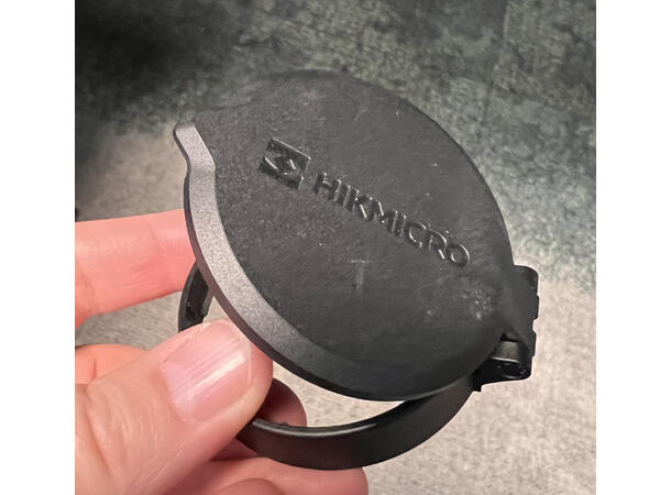 Hikmicro Fliplokk til Falcon 35 Passer til FH35 2.0 og FQ35 2.0 