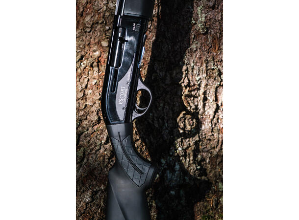 Hatsan Xtreme Black 12/76 66cm Halvautomatisk hagle, 5stk choker, 3,2kg 
