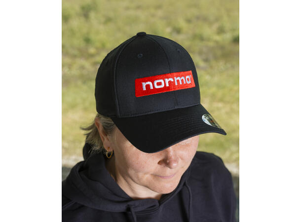 Norma Caps Flexfit sort Sort Flexfit caps i fire størrelser